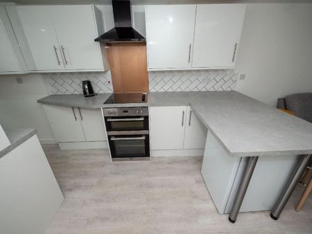 6 bedroom house to rent - Photo 5