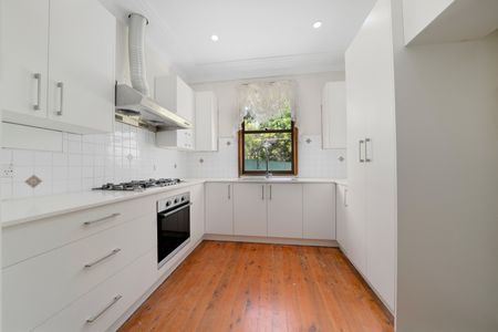 Good Sized Family Home In Great Location! - Photo 3