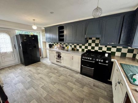 4 bedroom house to rent - Photo 4