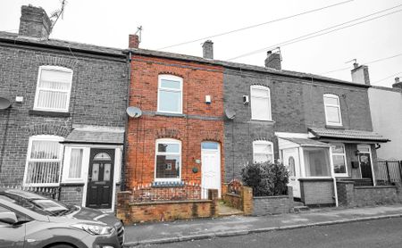 2 bed terraced house to rent in Beech Street, Manchester, M27 - Photo 2