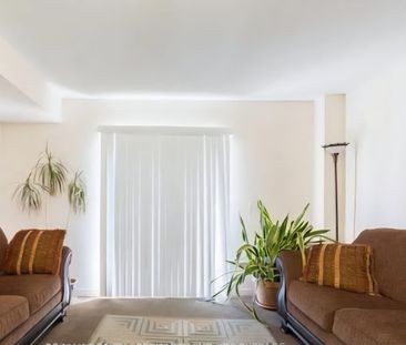 For Lease - 439 Aspendale Crescent, Mississauga, Ontario - Photo 3