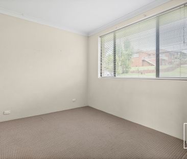 Comfortable Ground Floor Living In A Quiet Kanahooka Location - Photo 2