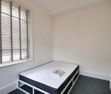 9 bedroom house share to rent - Photo 2