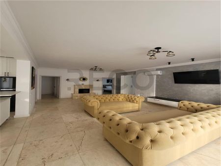 RECO Casa cu piscina - Fotografie 5