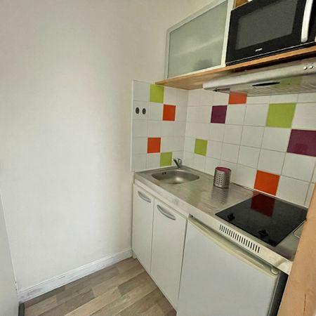 Location Appartement 1 pièce 14m² - Photo 3