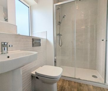 King Street, Glebe Farm, Milton Keyne... - Photo 4