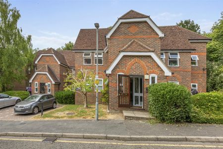Malmers Well Road, High Wycombe - Photo 3