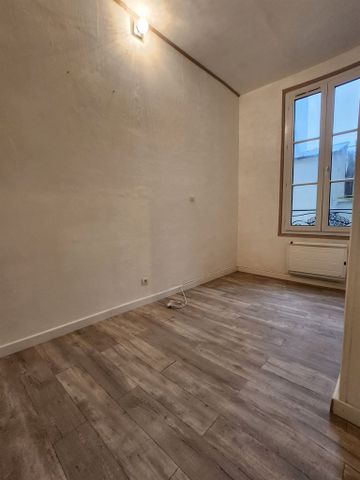 SURESNES - parc du château appartement de 33 m² - 2 pièces - 1 chambre - 1 salle d'eau - Photo 5