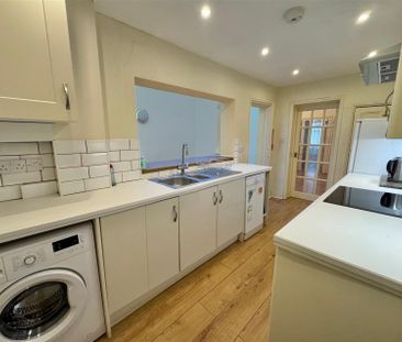 Scarcroft Road, York - Photo 4