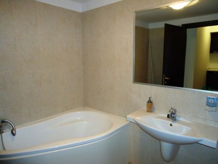 apartment - Photo 2