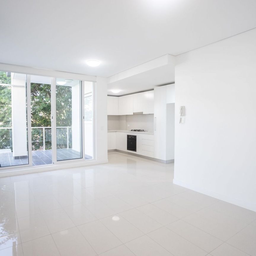 Modern One Bedroom Apartment in Chermside - Photo 1