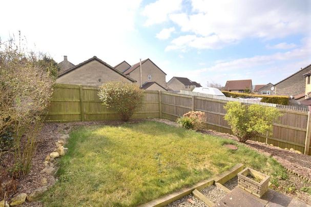 2 bedroom end of terrace house to rent - Photo 1