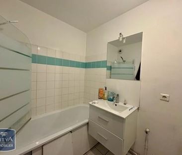 Location Appartement 2 pièces 46m² LA MADELEINE 59110 - Photo 4