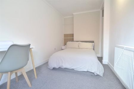 5 bedroom terraced house to rent - Photo 3