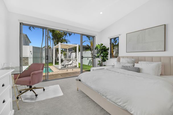 72 Poinciana Boulevard, Broadbeach Waters QLD 4218 - House For Rent | Domain - Photo 1