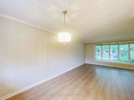 For Lease - 48 Lionel Heights Crescent, Toronto, Ontario - Photo 4