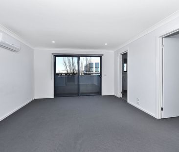 Modern Luxury Living in Merrifield Estate - Photo 2