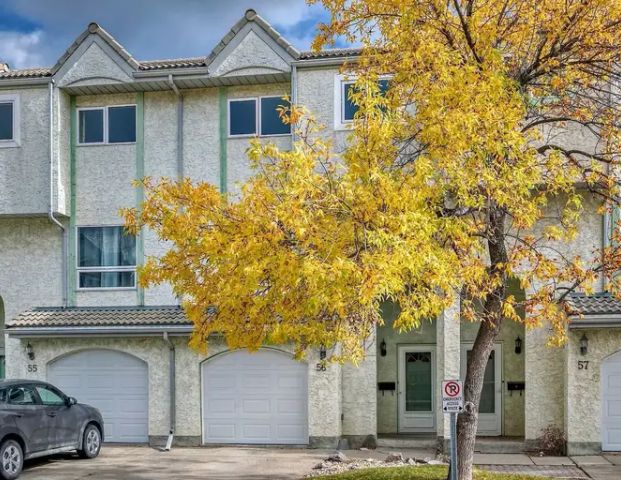 Quiet Westside townhouse with attached garage | 56 - 9520 174 Street Northwest, Edmonton - Photo 1