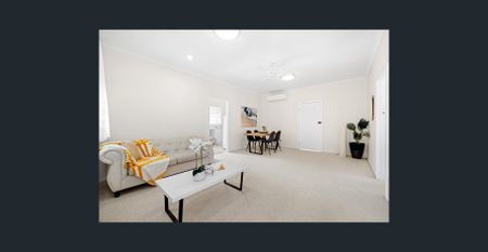 Low-Maintenance Living in a Peaceful Pocket of Mannering Park - Photo 3