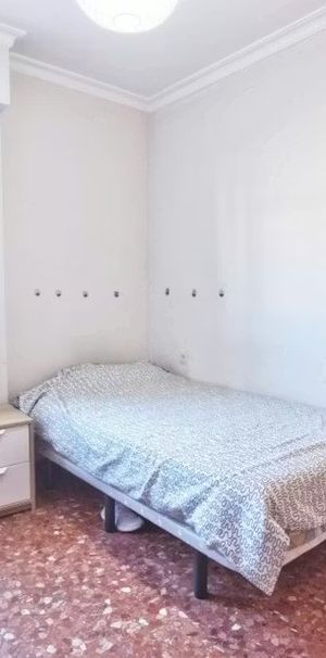 Carrer del Clariano, Valencia, Valencian Community 46021 - Photo 1