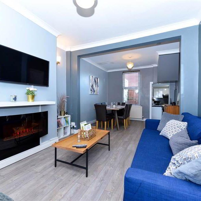 90 Templemore Avenue, Belfast, BT5 4FW - Photo 1