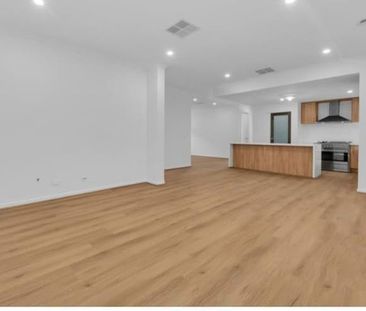 Spacious 4-Bedroom Family Home in Donnybrook! - Photo 5
