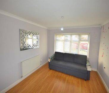3 Bedroom Terraced To Let - Photo 1