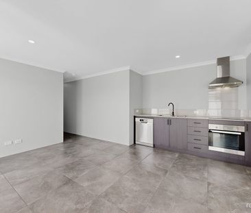 85A Palmerston Lp, Hilbert, WA 6112 - Photo 3