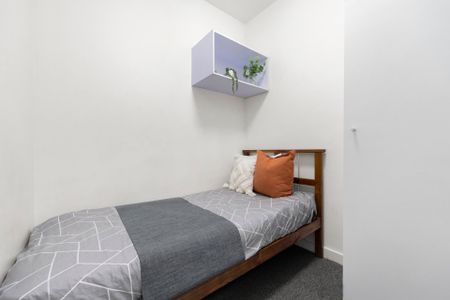 Thinking of selling? Contact our agent - Photo 5