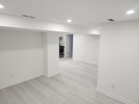 For Lease - 31 Fairlin Drive Unit# Lower, Toronto, Ontario - Photo 4