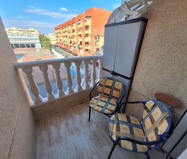 Ref.7456 2 bedroom apartment with garage in the center of Torrevieja - Photo 4