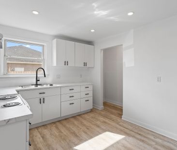 For Lease - 270 Main Street Unit# Front, Southwest Middlesex, Ontario - Photo 5