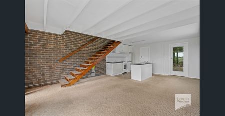 Well presented two bedroom unit in great location. - Photo 2