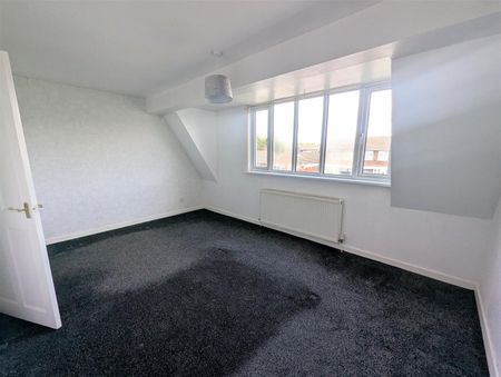 3 Beds - Detached house - - Photo 3