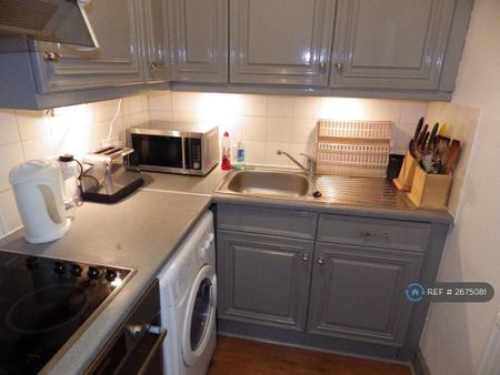 1 bedroom flat to rent - Photo 5