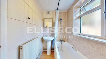 3 bedroom terraced house to rent - Photo 4