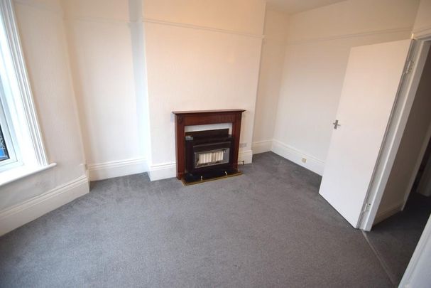 2 bedroom ground floor flat to rent - Photo 1
