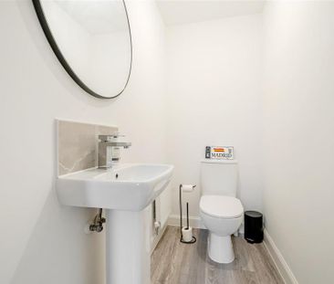 2 bedroom terraced house to rent - Photo 2