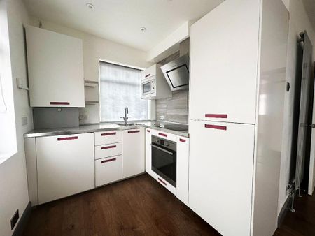 2 bedroom maisonette to rent - Photo 2