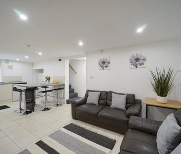 6 bedroom house to rent - Photo 3