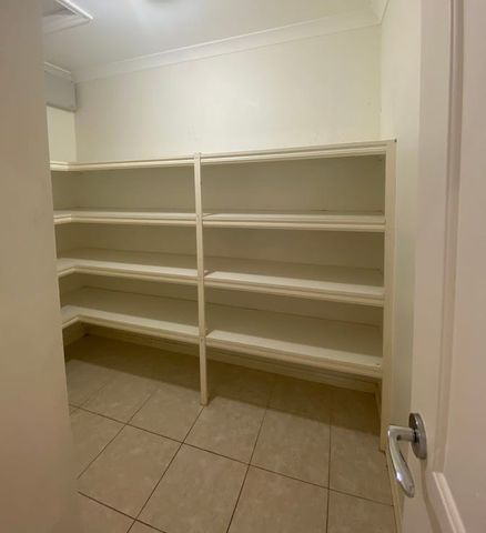 Spacious family home! - Photo 3