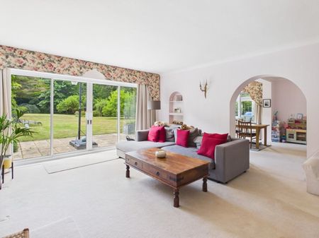 Burkes Road, Beaconsfield,HP9 - Photo 3