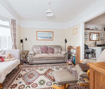 West Way, Lancing - Photo 2