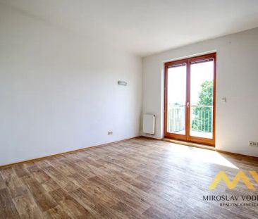 Pronájem bytu 1+kk, 32 m - Fotografie 2