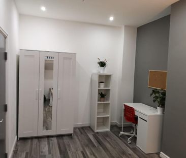 8 bedroom terraced house to rent - Photo 5