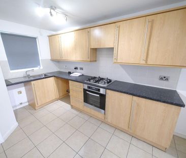 3 bedroom terraced house to rent - Photo 6