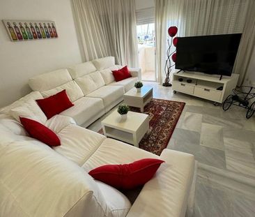 2 room luxury Apartment for rent in Benalmádena, Spain - Photo 4