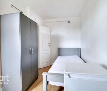 1 bedroom coach house to rent - Photo 1