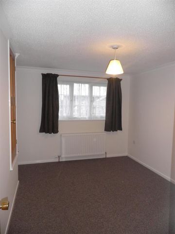 Castle Carey Gardens, Plymouth - Photo 3