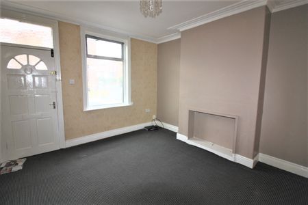 Burlington Road, Leeds, LS11 - Photo 3